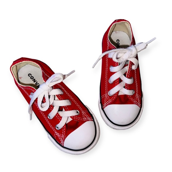 Toddler Converse - Picture 2 of 12